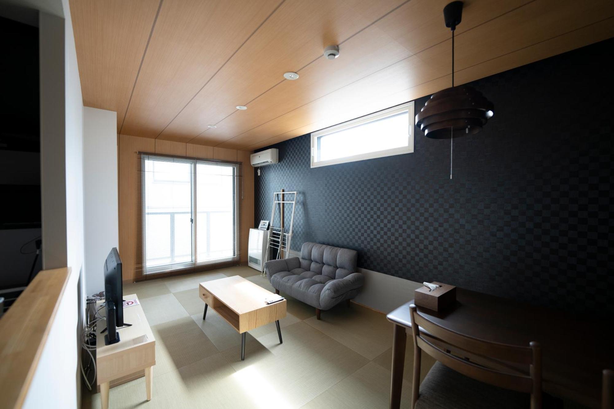 Pinn-S1E6 Sapporo Exteriör bild