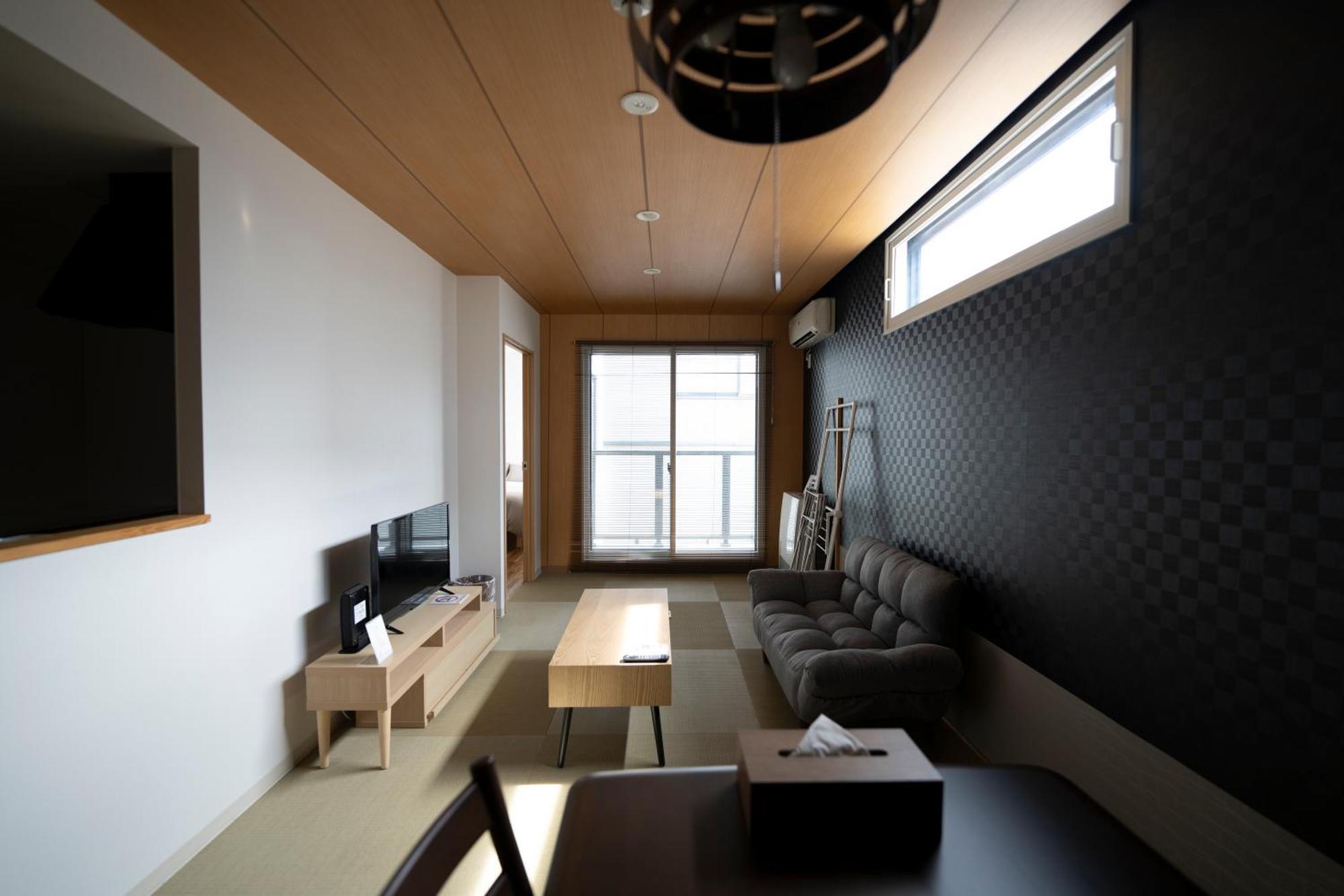 Pinn-S1E6 Sapporo Exteriör bild