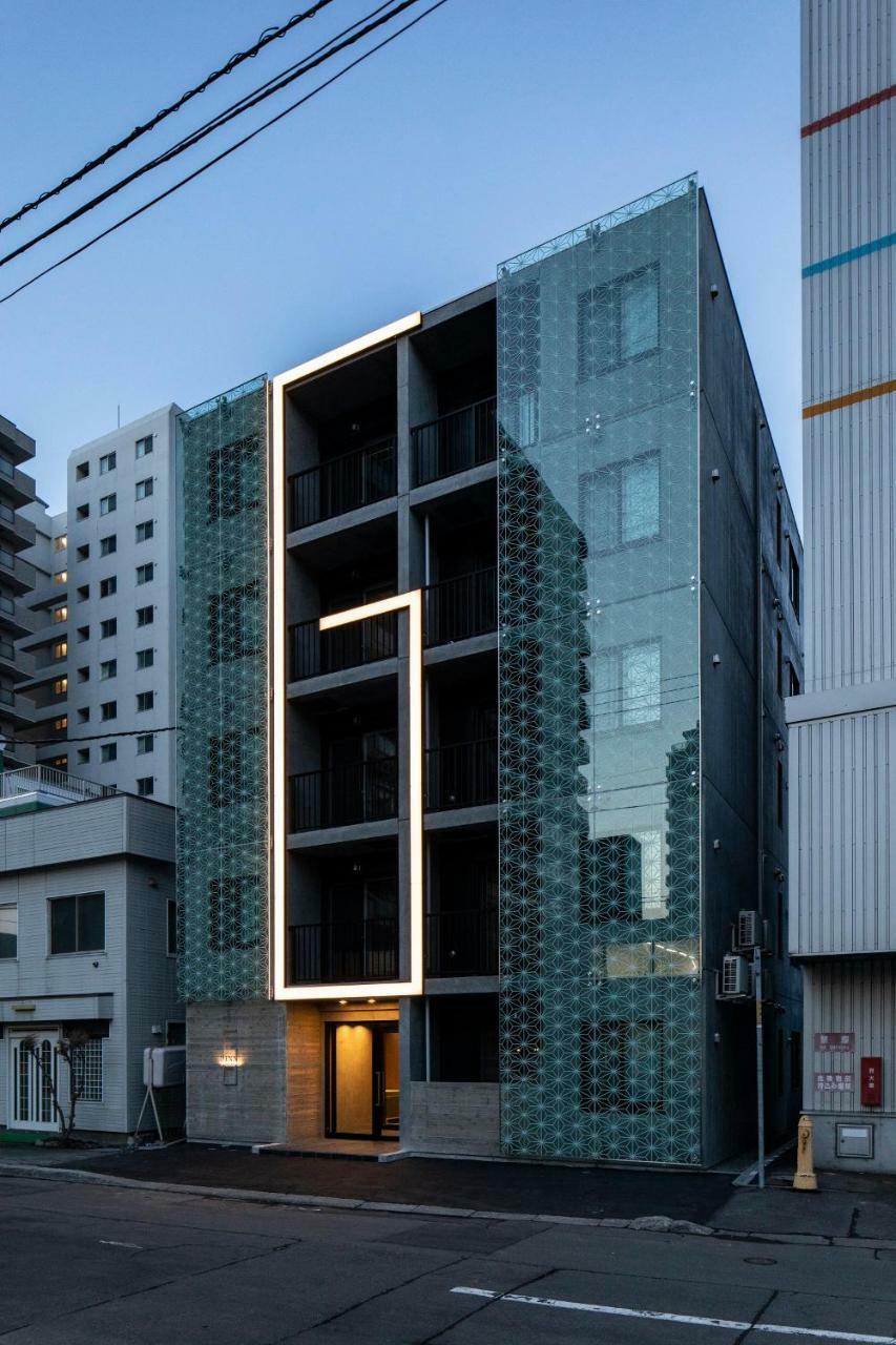 Pinn-S1E6 Sapporo Exteriör bild