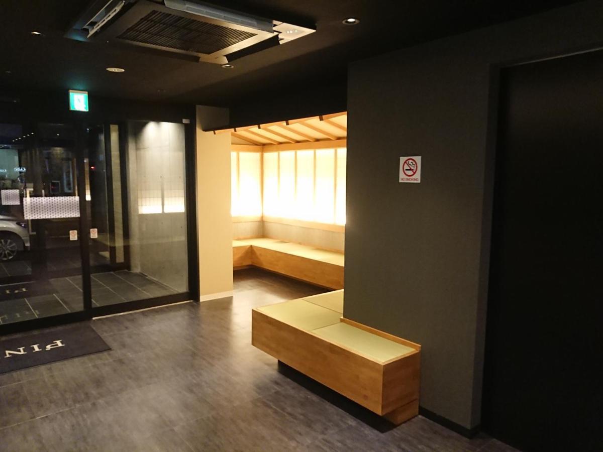 Pinn-S1E6 Sapporo Exteriör bild